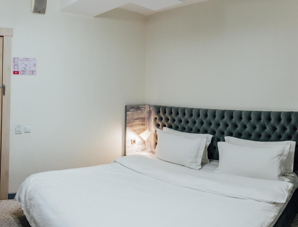 Express City Hotel Tsjimkent Eksteriør bilde